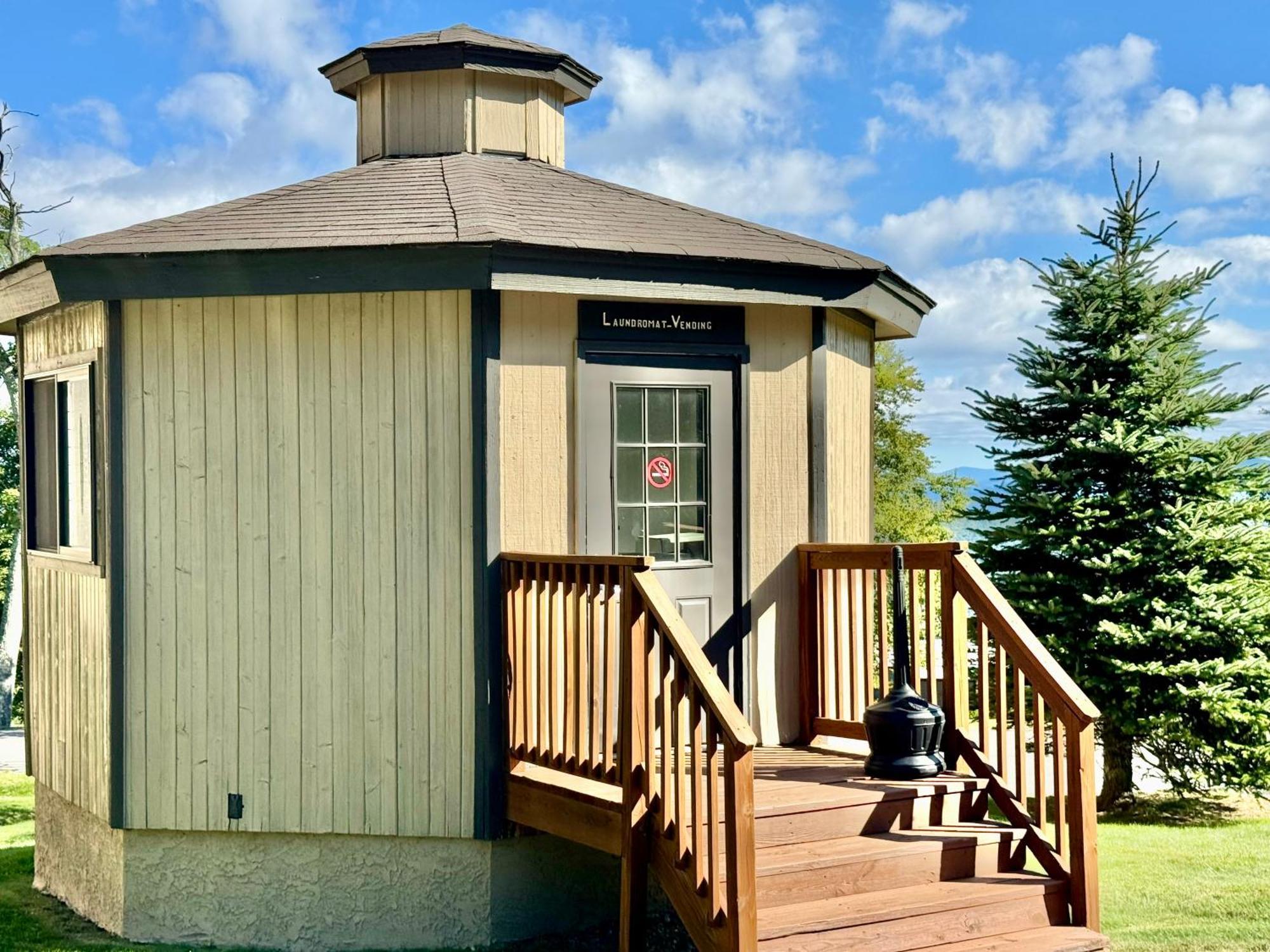 The Sugar Suite - Renovated With A View! Ac! Pool, Hot Tub, Sauna, Gym, Ev Sugar Mountain Bagian luar foto