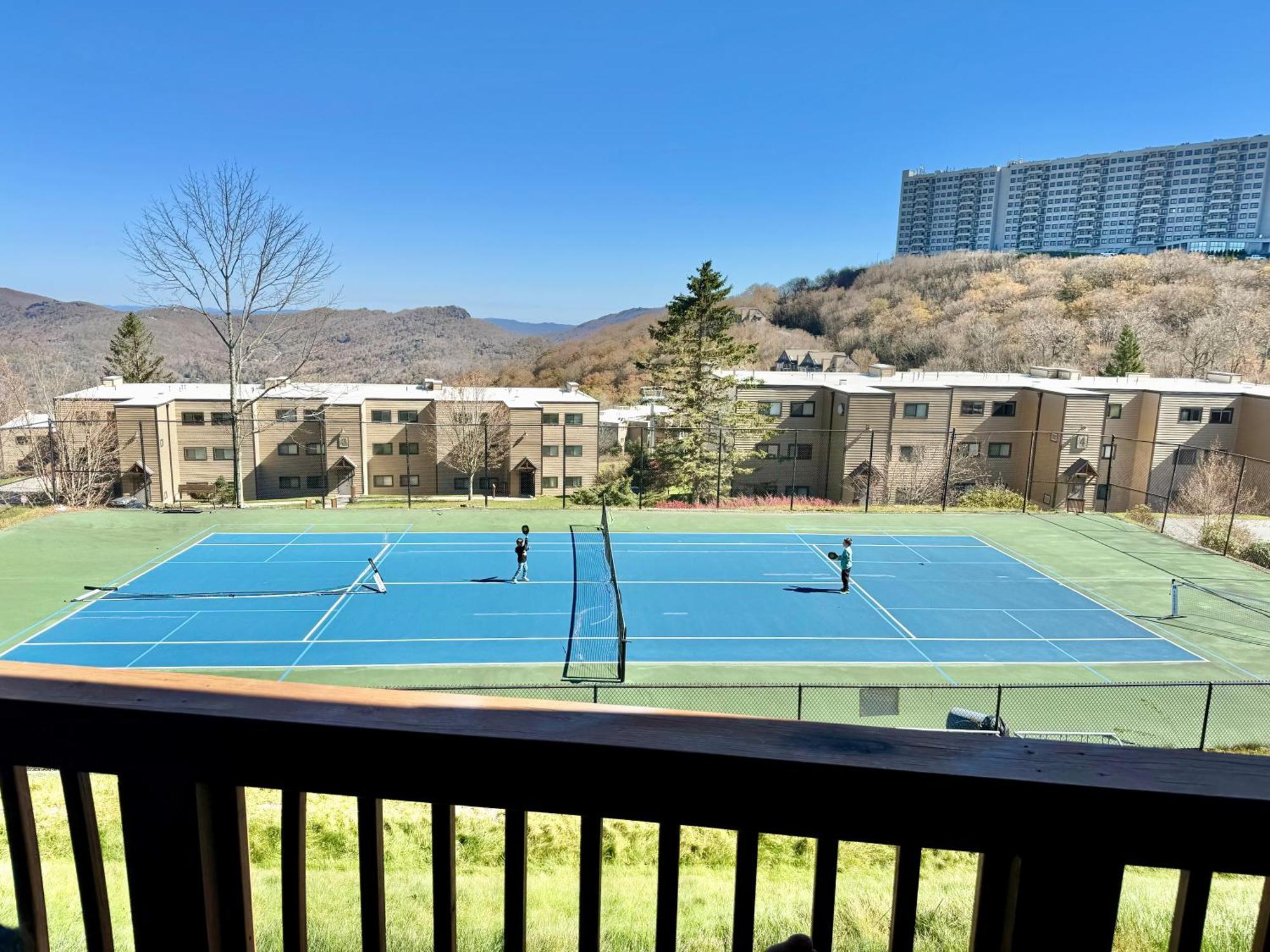 The Sugar Suite - Renovated With A View! Ac! Pool, Hot Tub, Sauna, Gym, Ev Sugar Mountain Bagian luar foto