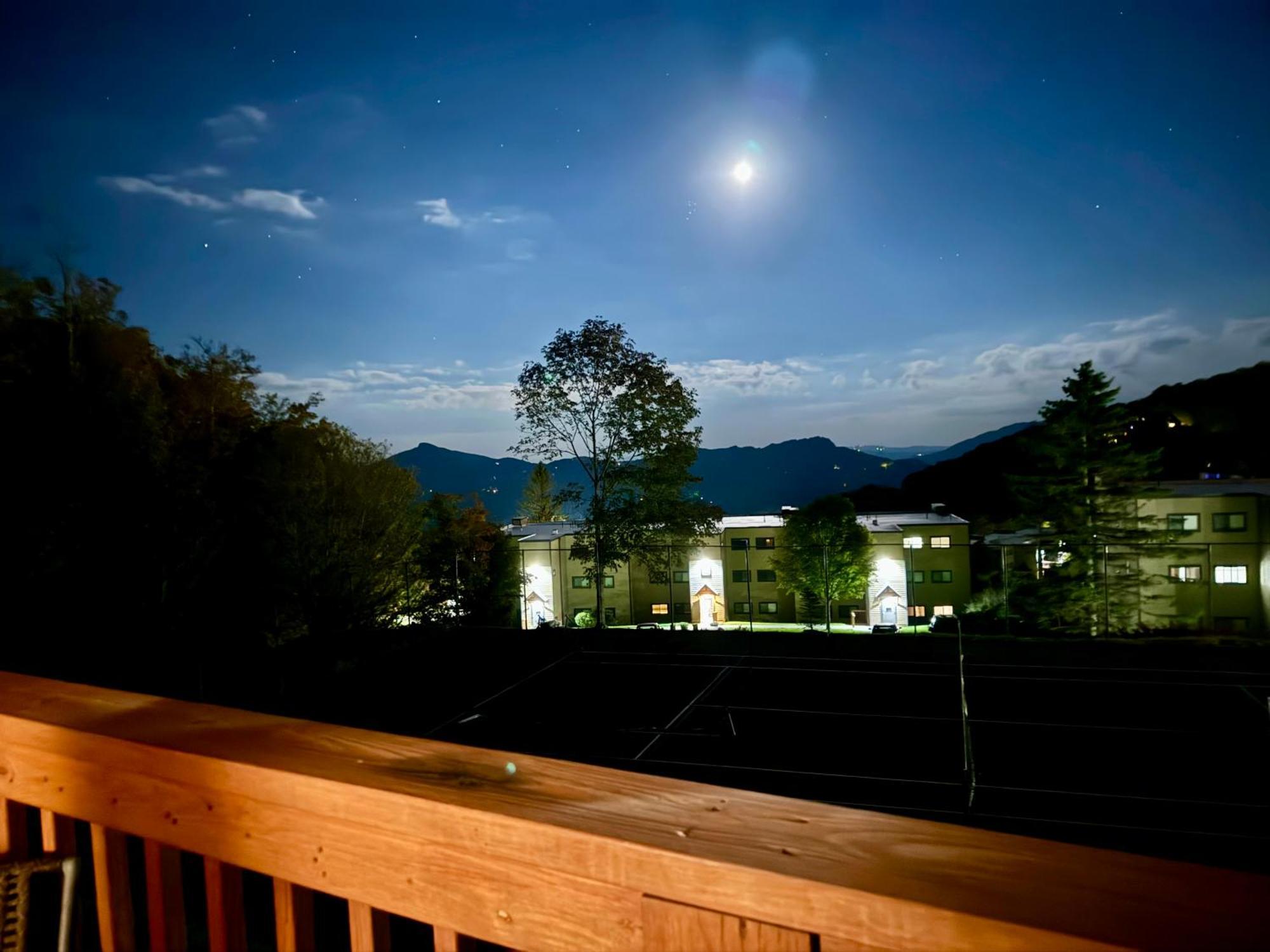 The Sugar Suite - Renovated With A View! Ac! Pool, Hot Tub, Sauna, Gym, Ev Sugar Mountain Bagian luar foto
